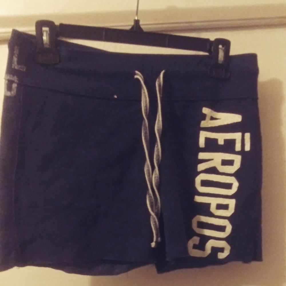 Womans Aeropastle shorts